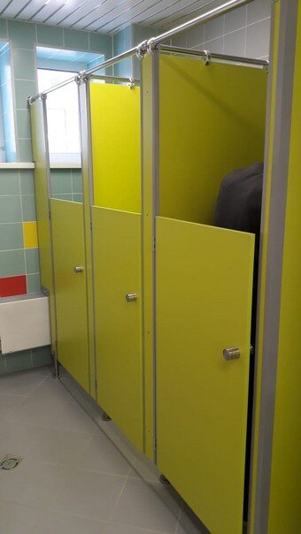 Туалетная кабинка для детского сада изготовление в Москве